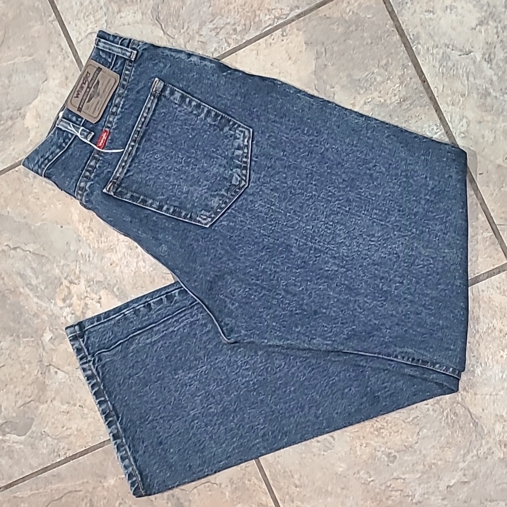Mens 38x32 wrangler jeans